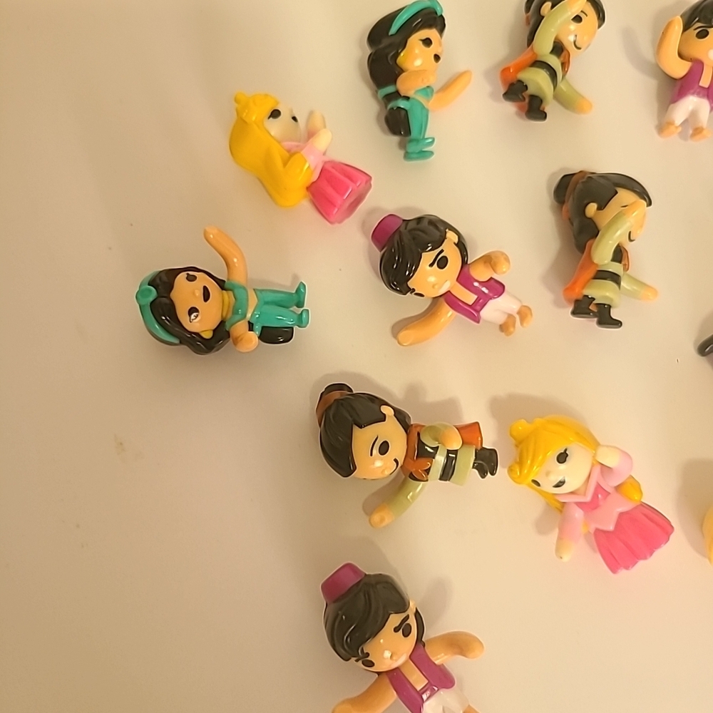 Kinder Surprise Disney Princess & Prince Lot of 13 - Picture 2 of 3
